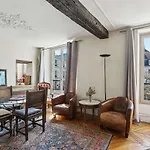 Place Contrescarpe 2 Bedroom Flat
