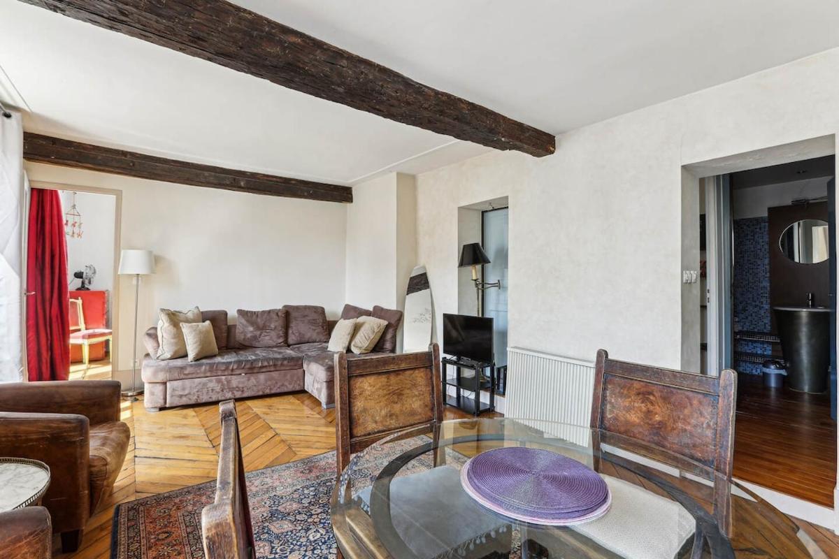 Place Contrescarpe 2 Bedroom Flat Apartment Paris